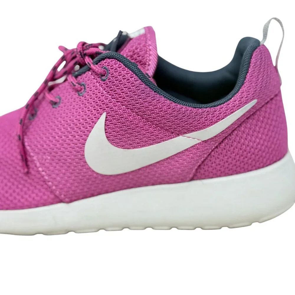 Nike lightweight breathable